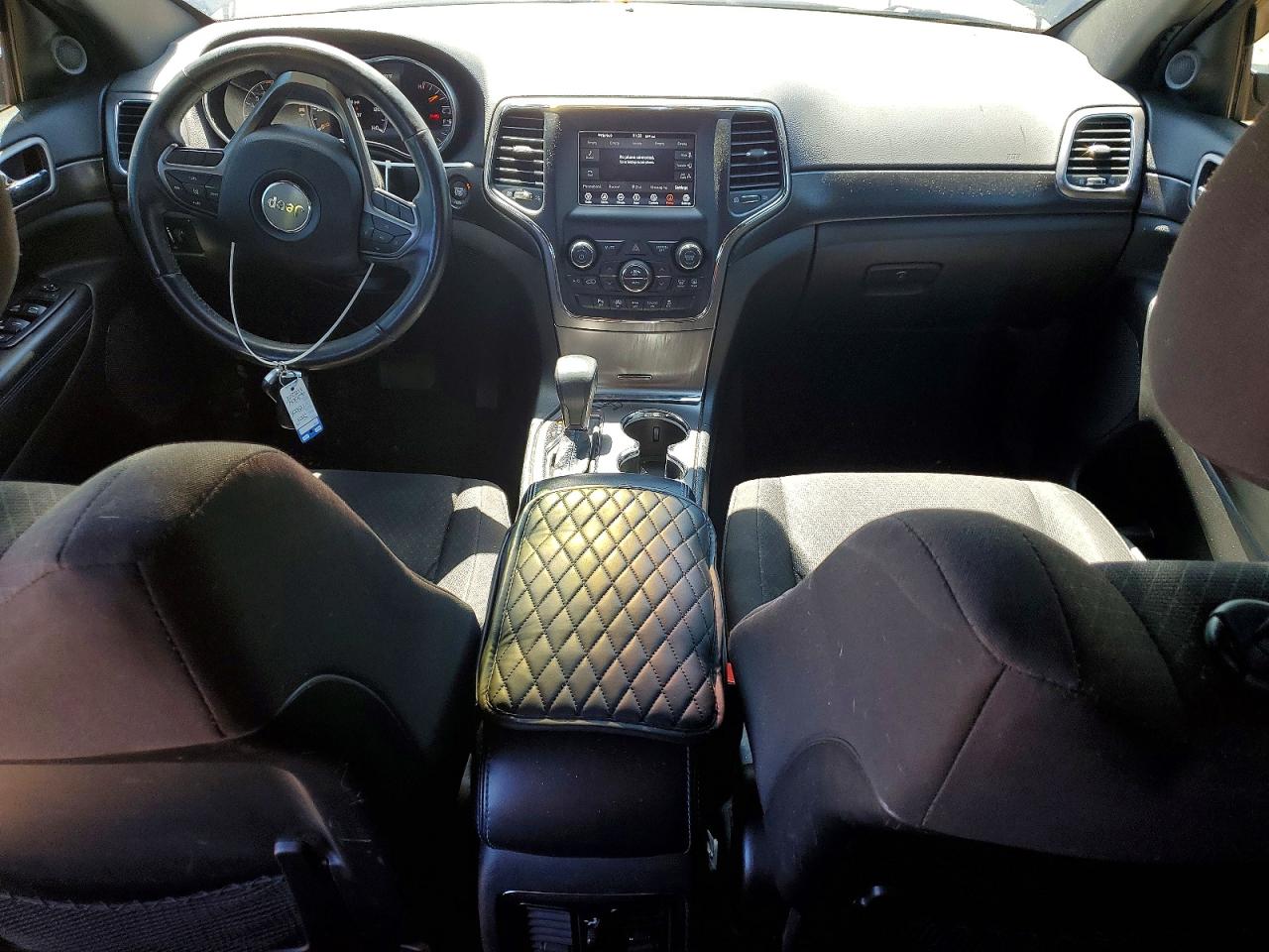 2018 JEEP GRAND CHEROKEE LAREDO photo 15