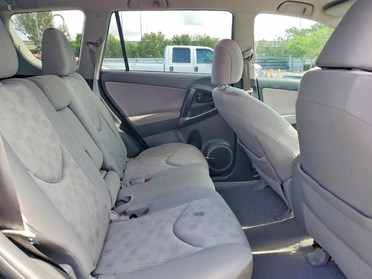 2012 TOYOTA RAV4 BASE photo 19
