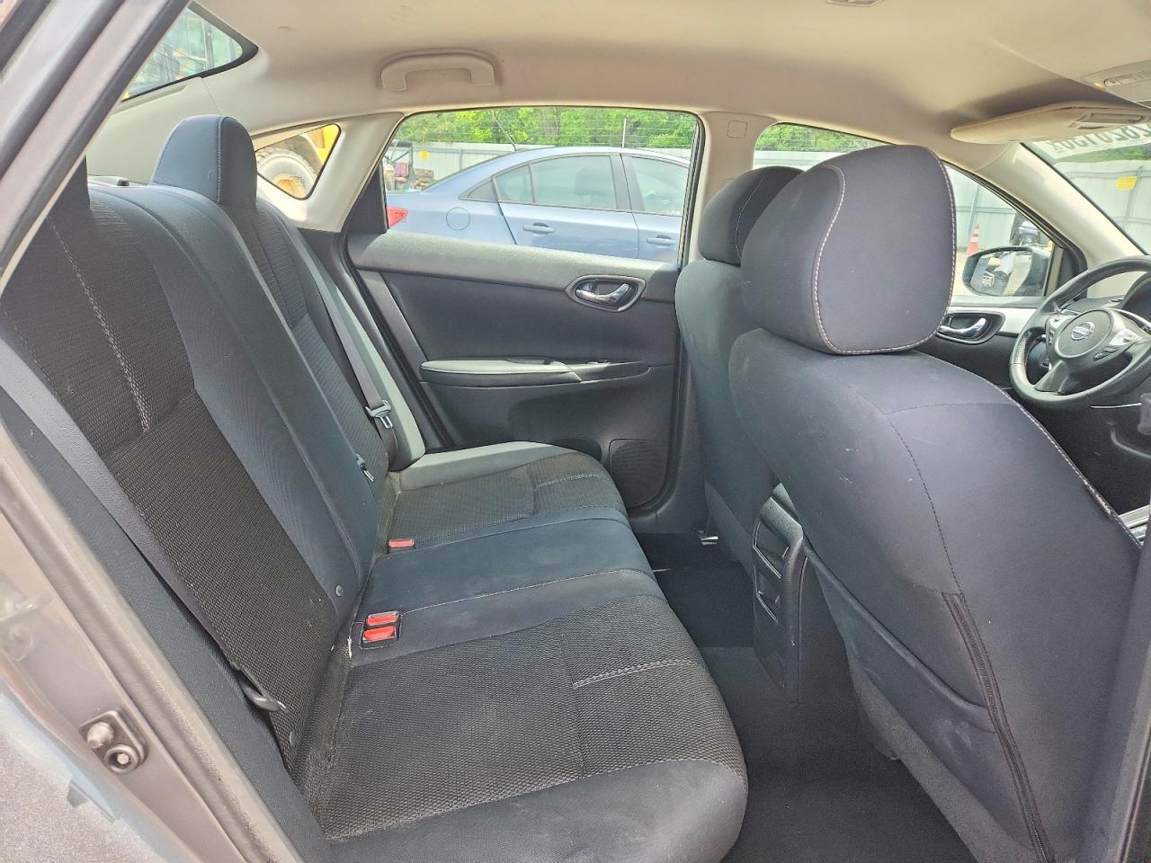 2018 NISSAN SENTRA S photo 28