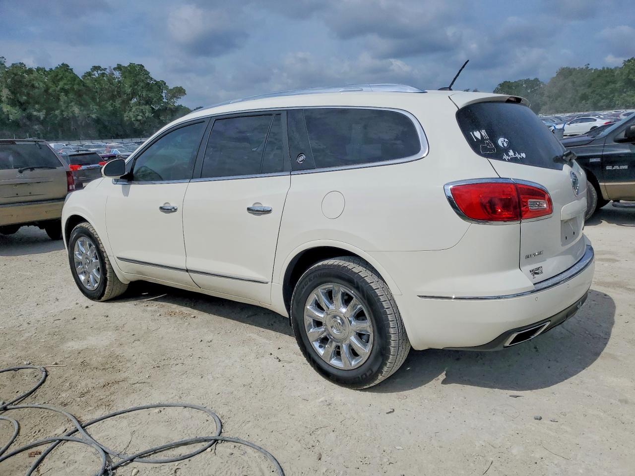 2014 BUICK ENCLAVE photo 4