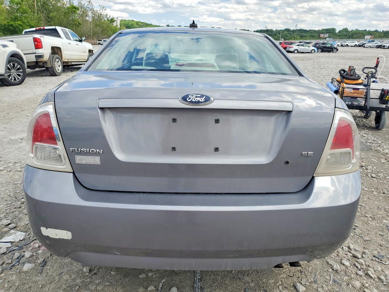 2007 FORD FUSION SE photo 11