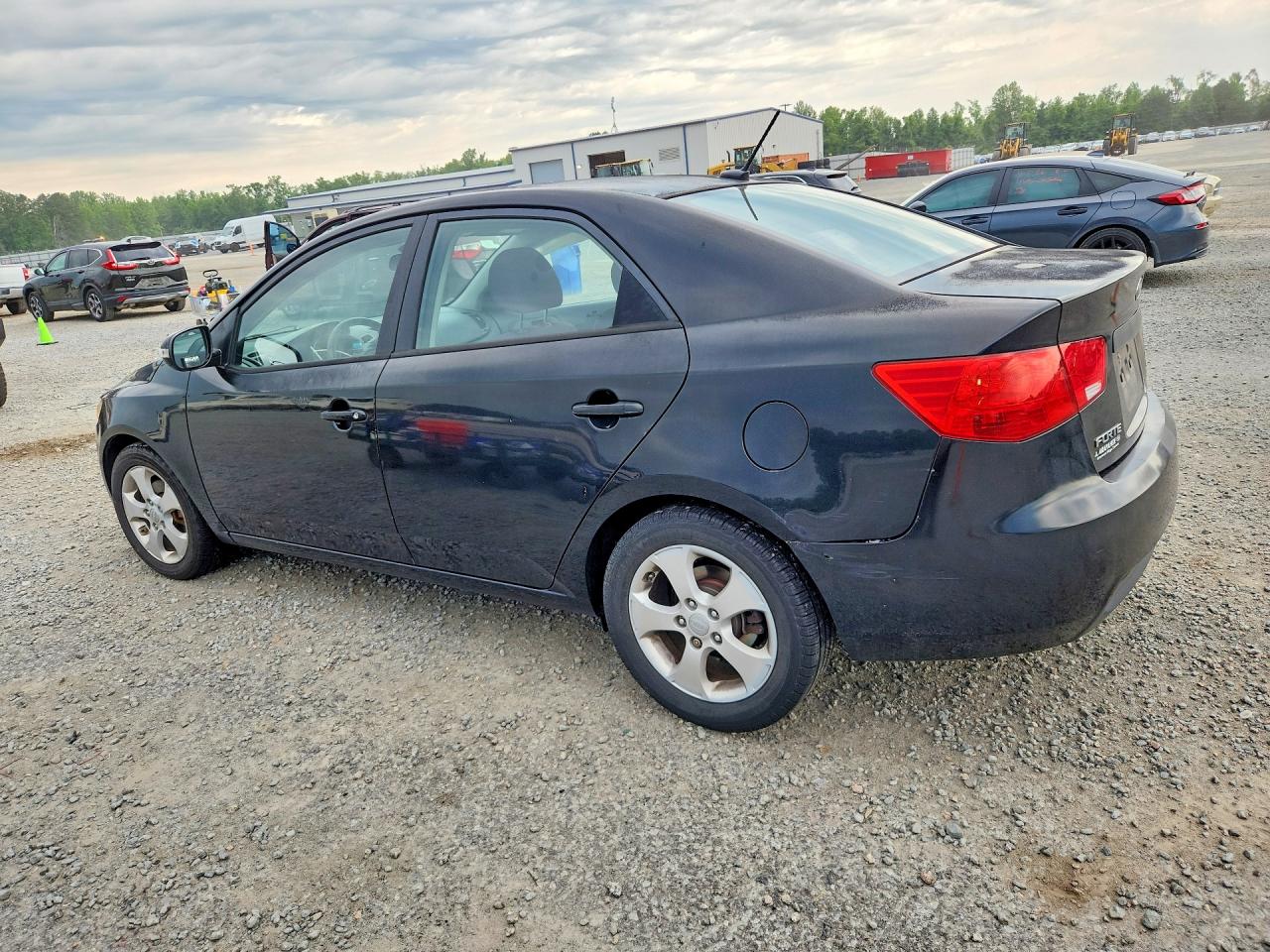 2010 KIA FORTE EX photo 2
