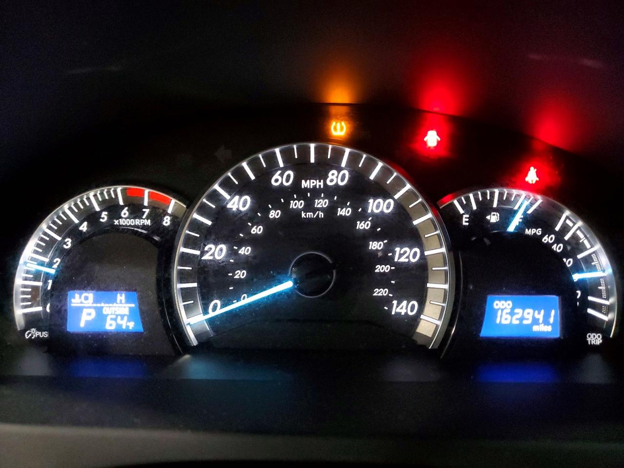 2012 TOYOTA CAMRY SE photo 9
