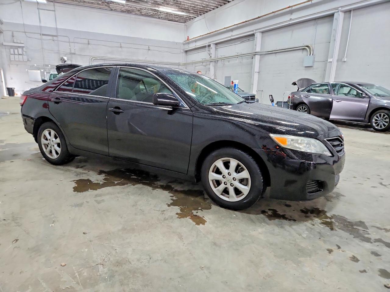 2011 TOYOTA CAMRY LE photo 7