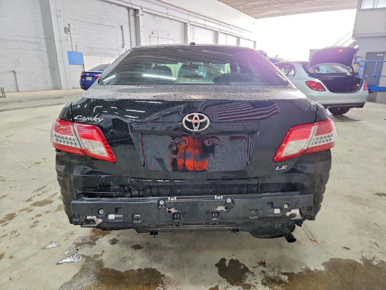 2011 TOYOTA CAMRY LE photo 11