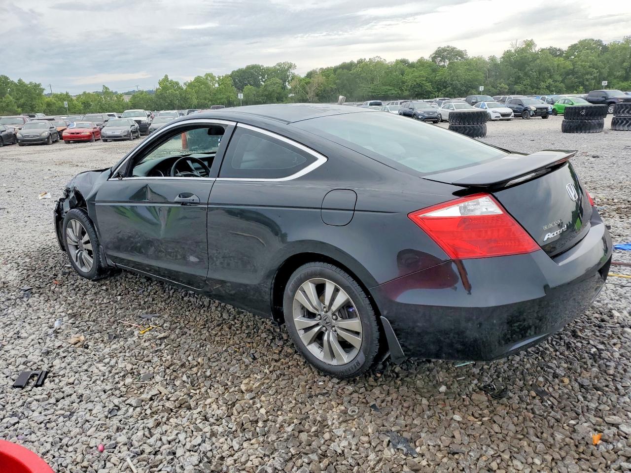 2010 HONDA ACCORD LX photo 3