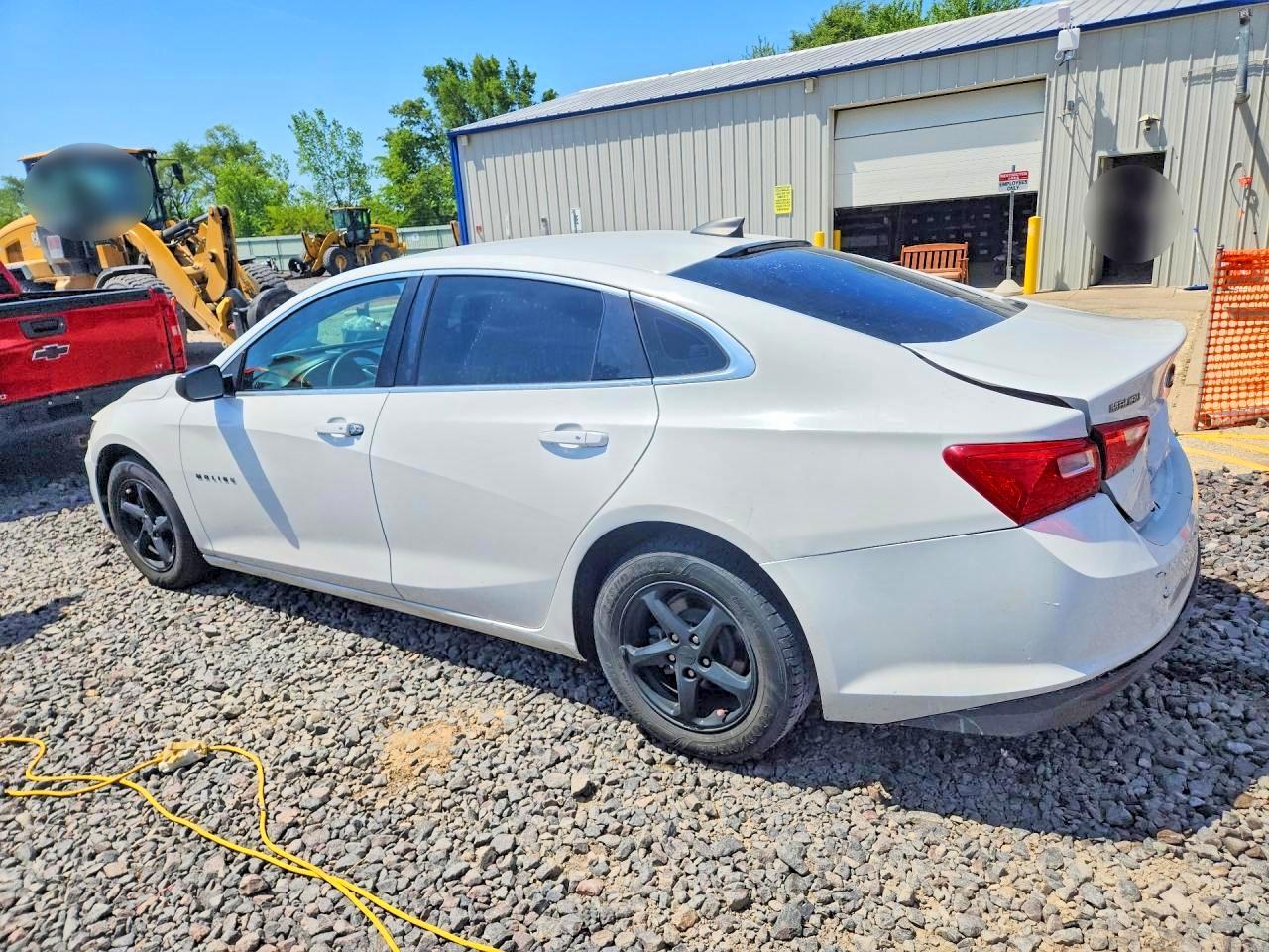 2016 CHEVROLET MALIBU LS photo 3