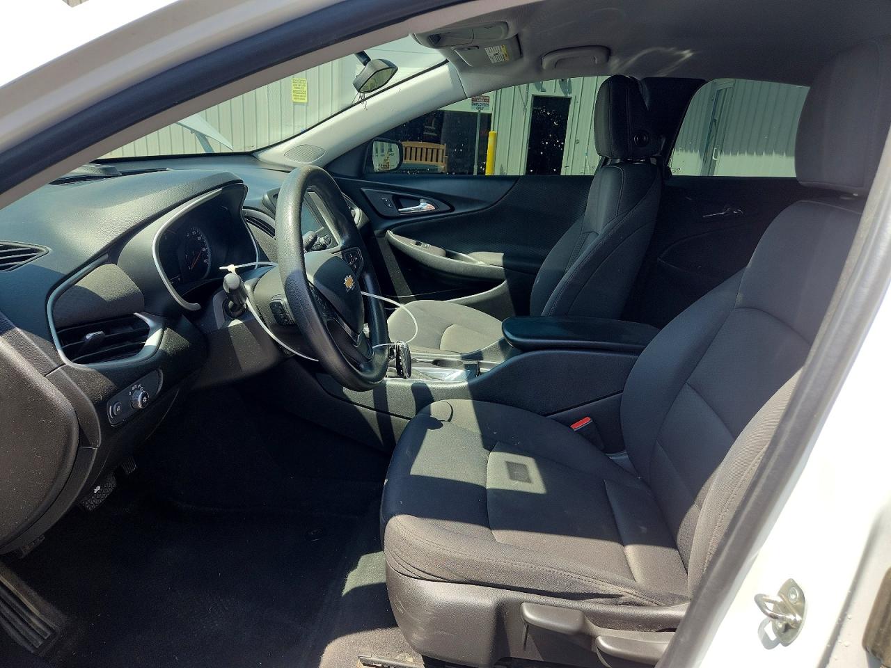 2016 CHEVROLET MALIBU LS photo 13