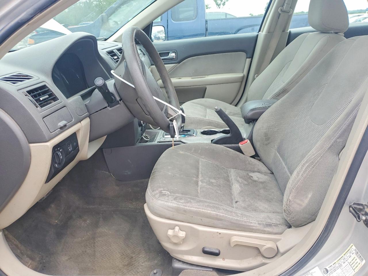 2010 FORD FUSION SE photo 7