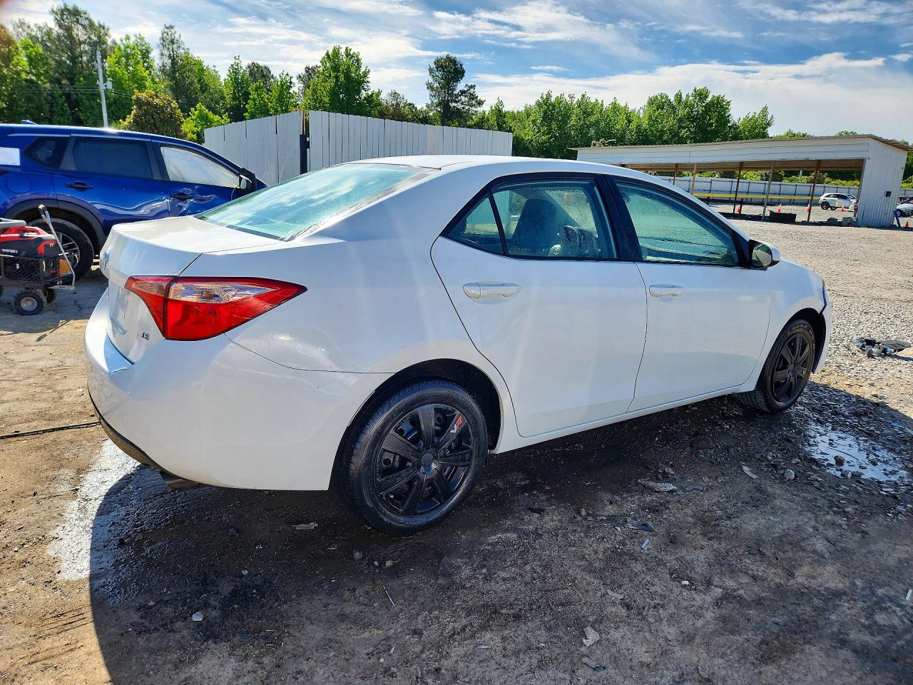 2017 TOYOTA COROLLA LE photo 7