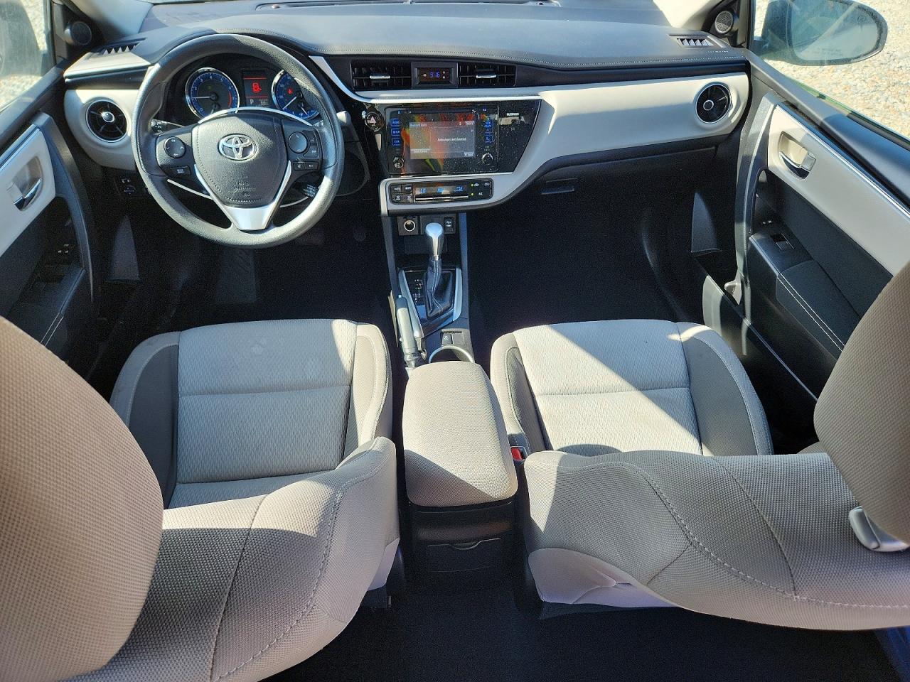 2017 TOYOTA COROLLA LE photo 22