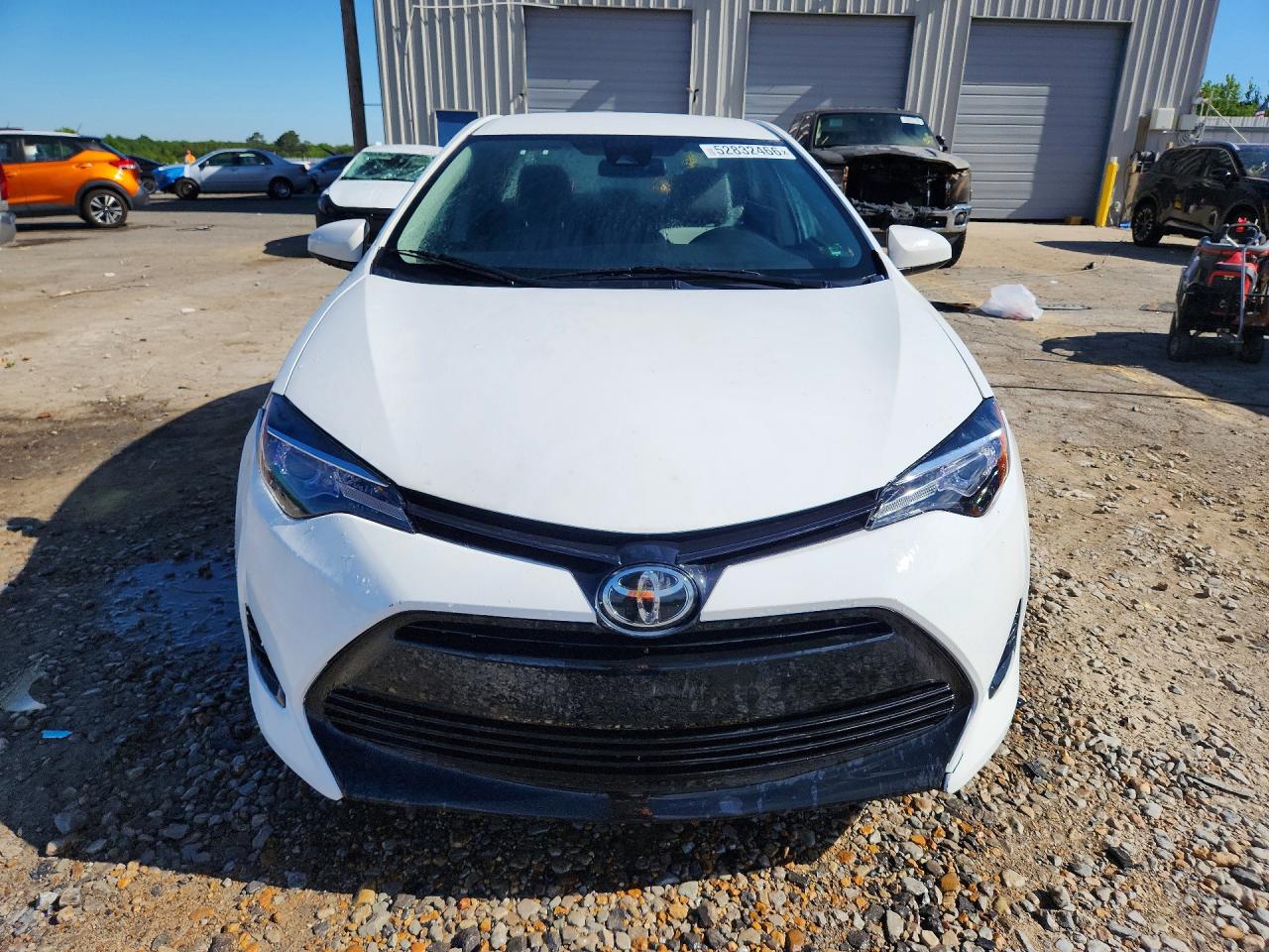 2017 TOYOTA COROLLA LE photo 13