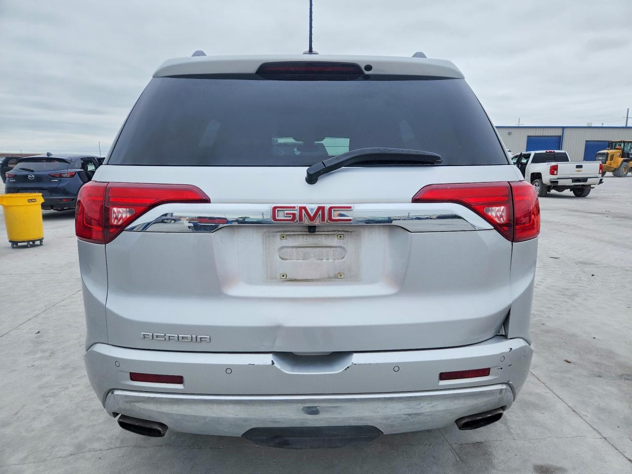 2019 GMC ACADIA DENALI photo 6
