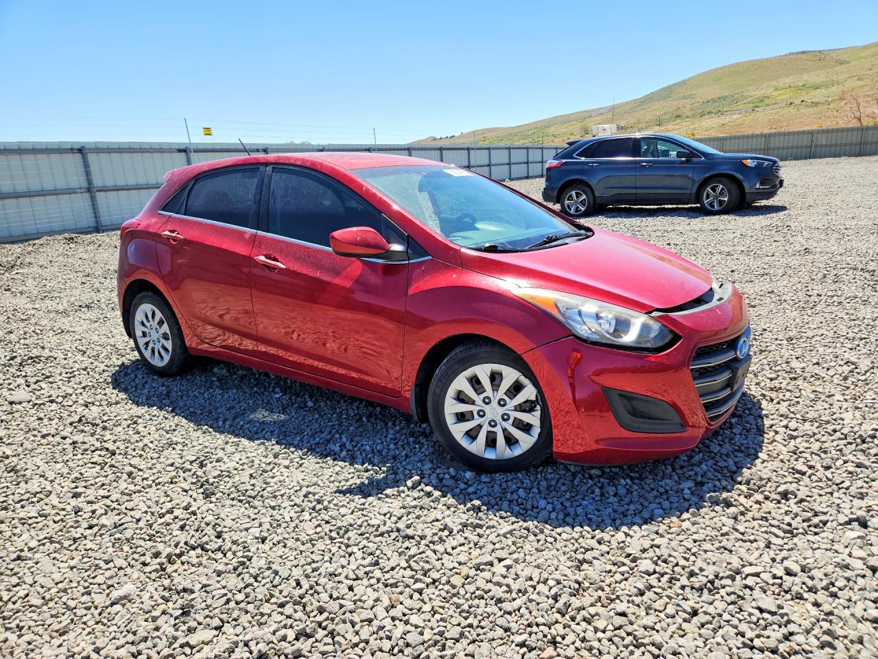 2017 HYUNDAI ELANTRA GT BASE photo 7