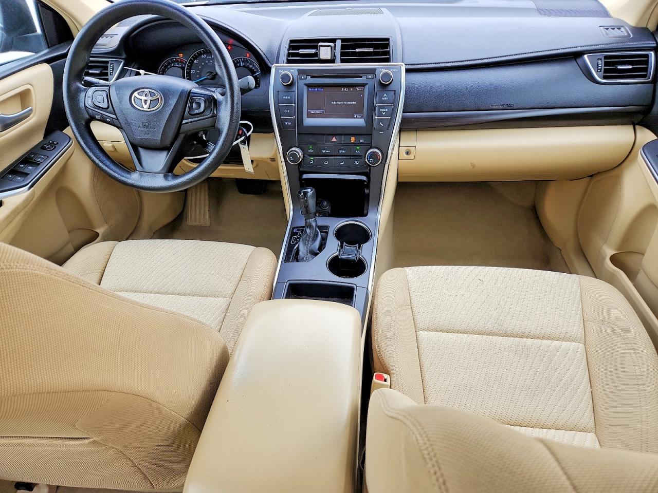 2015 TOYOTA CAMRY LE photo 15