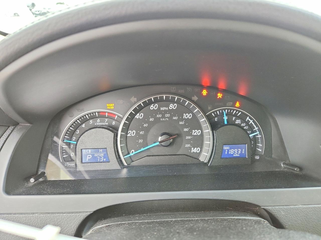 2015 TOYOTA CAMRY LE photo 17