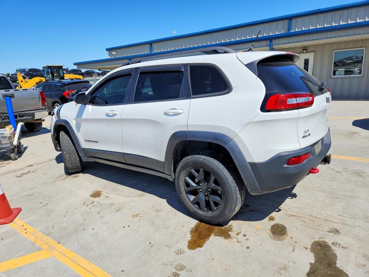 2015 JEEP CHEROKEE TRAILHAWK photo 2