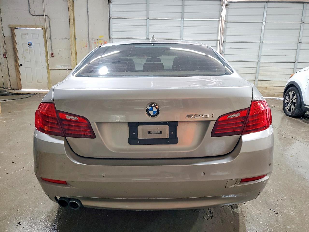 2015 BMW 528 I photo 16