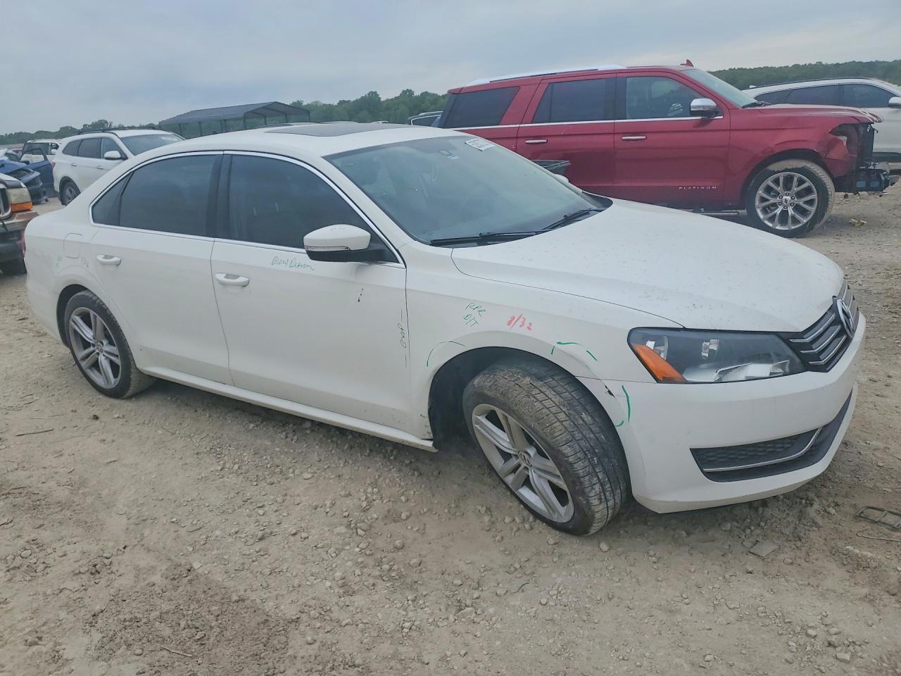2014 VOLKSWAGEN PASSAT SE photo 7