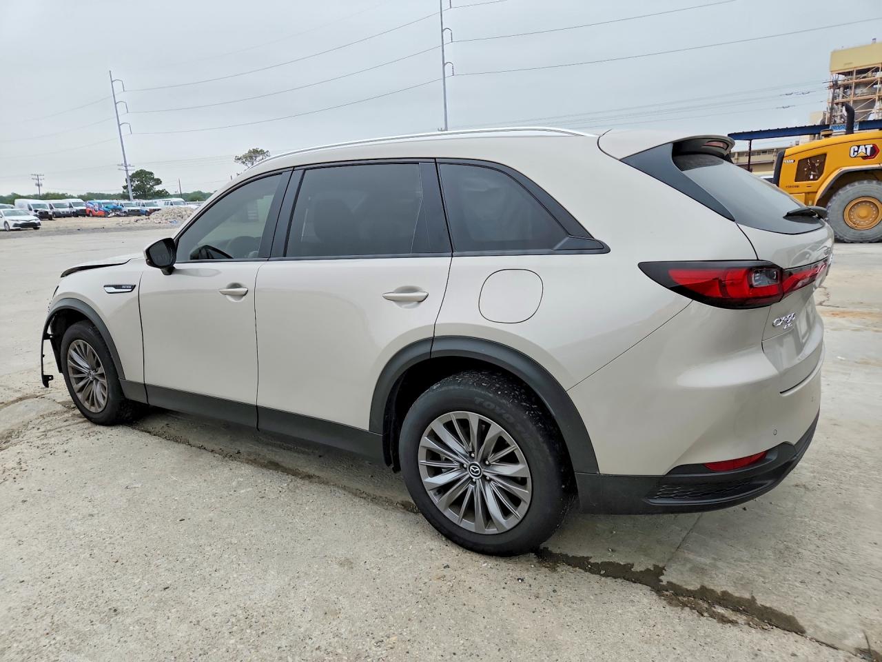 2025 MAZDA CX-90 PREFERRED photo 4