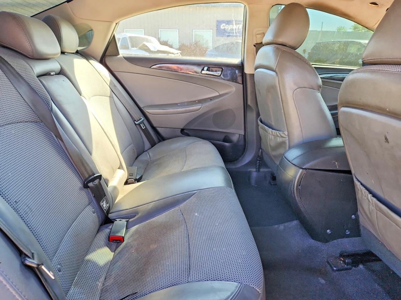 2014 HYUNDAI SONATA SE 2.0T photo 19