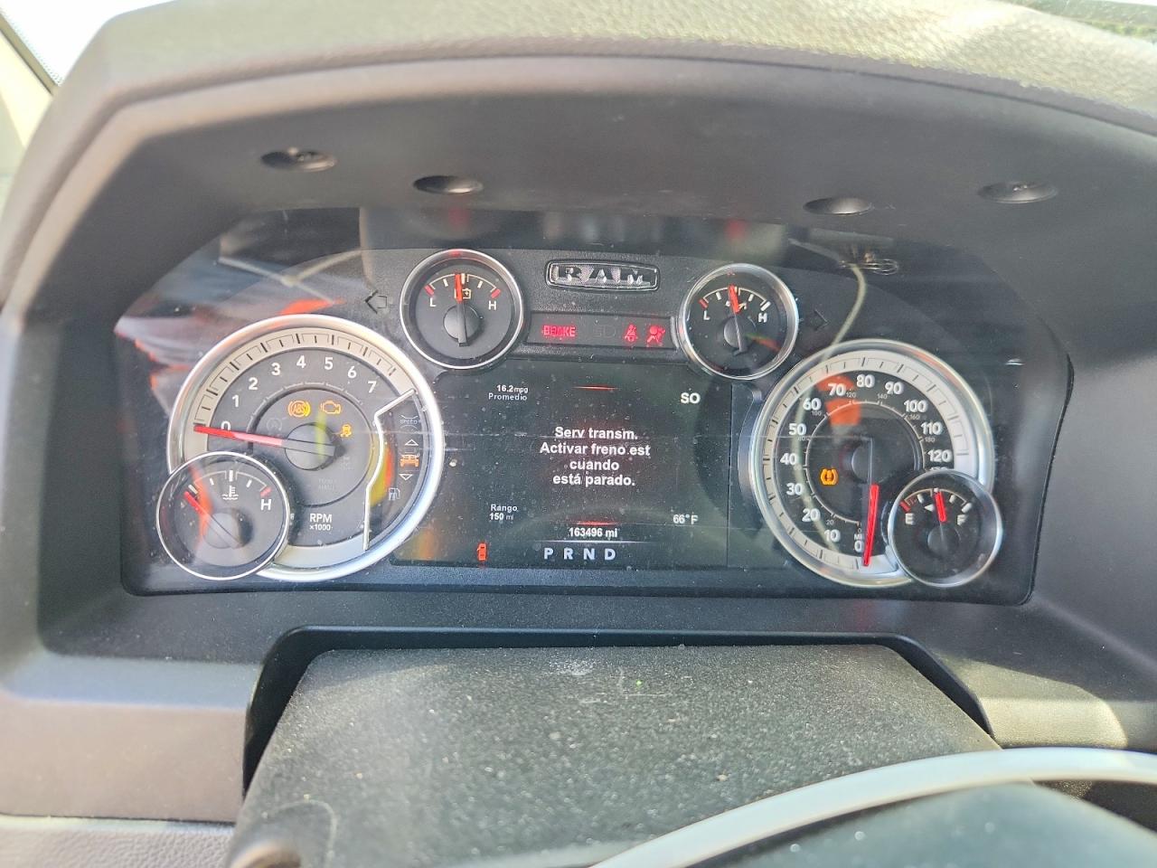 2016 RAM 1500 ST photo 25