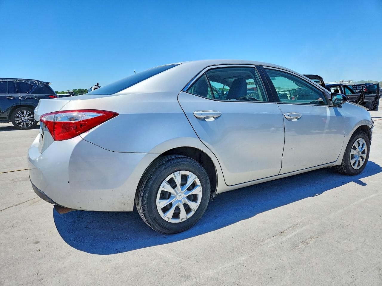 2014 TOYOTA COROLLA L photo 7