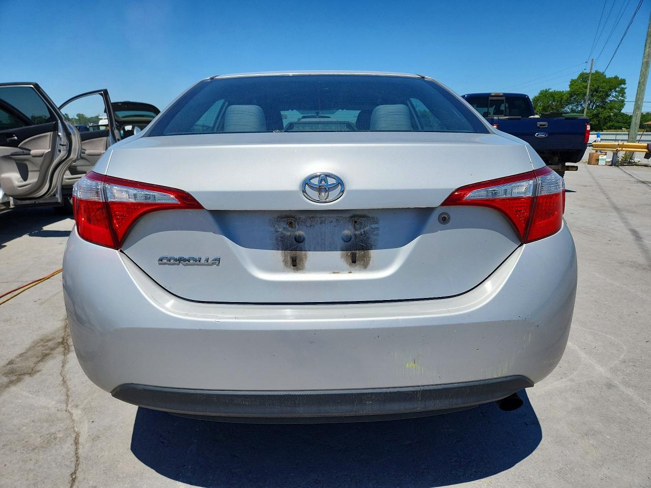 2014 TOYOTA COROLLA L photo 16