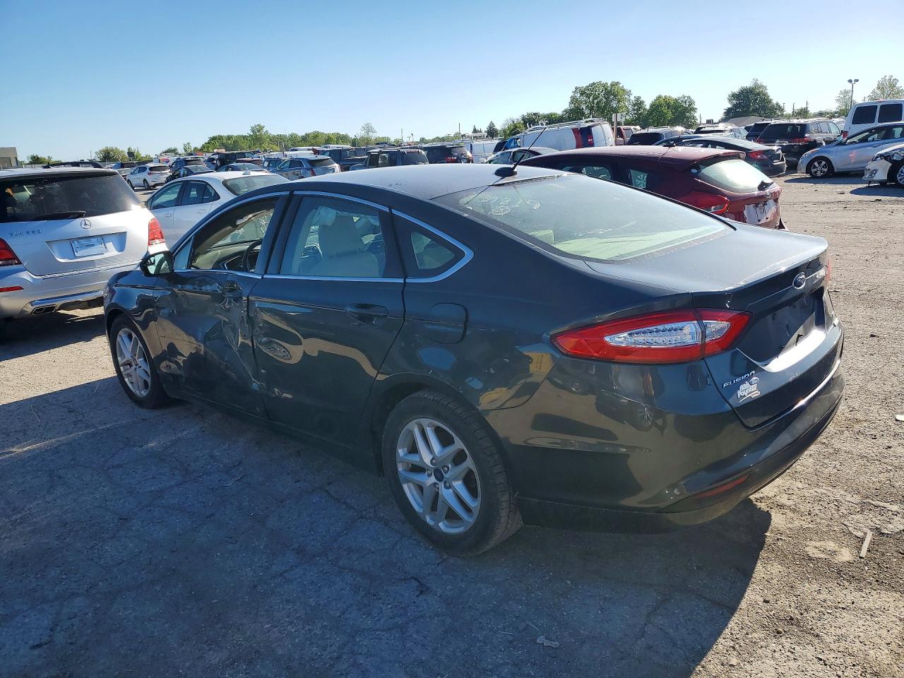 2016 FORD FUSION SE photo 4