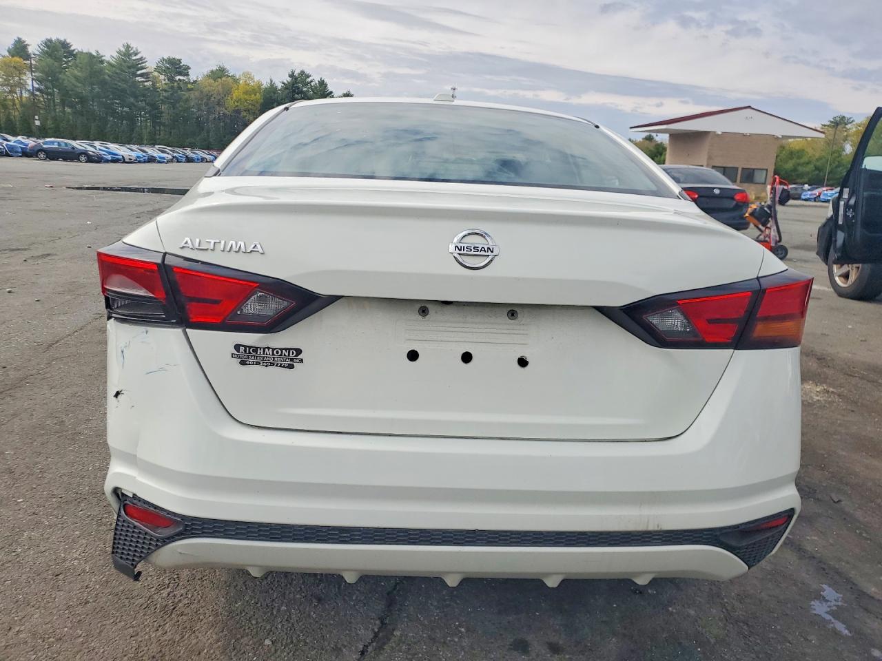 2019 NISSAN ALTIMA photo 11