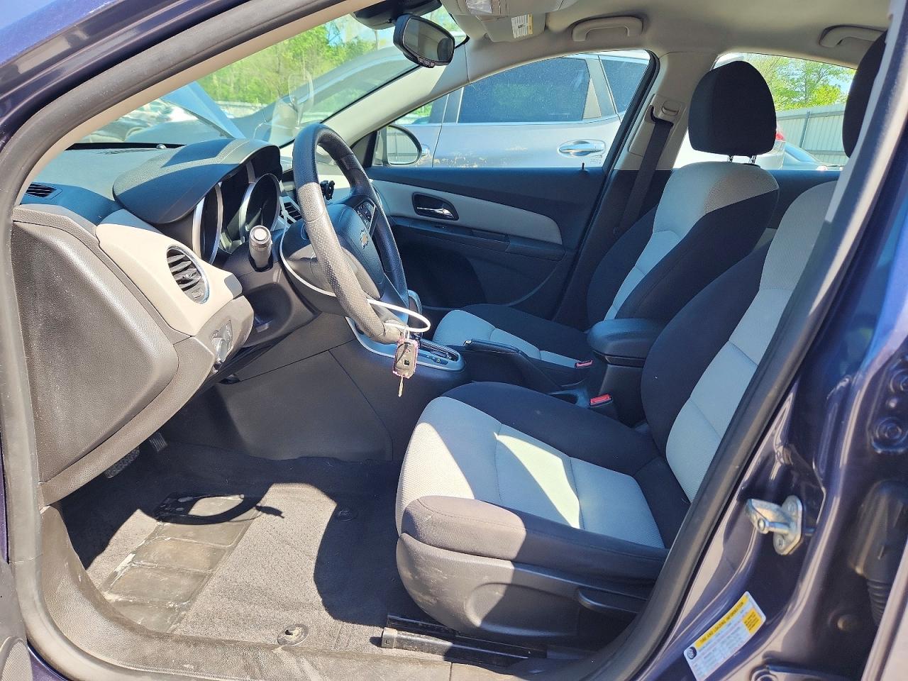 2014 CHEVROLET CRUZE LS photo 19