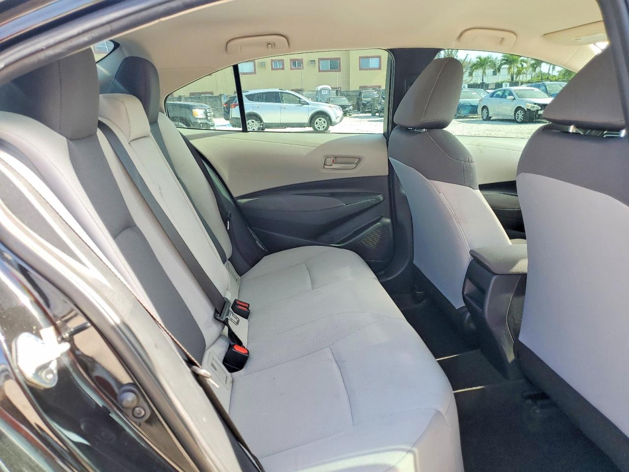 2022 TOYOTA COROLLA LE photo 19