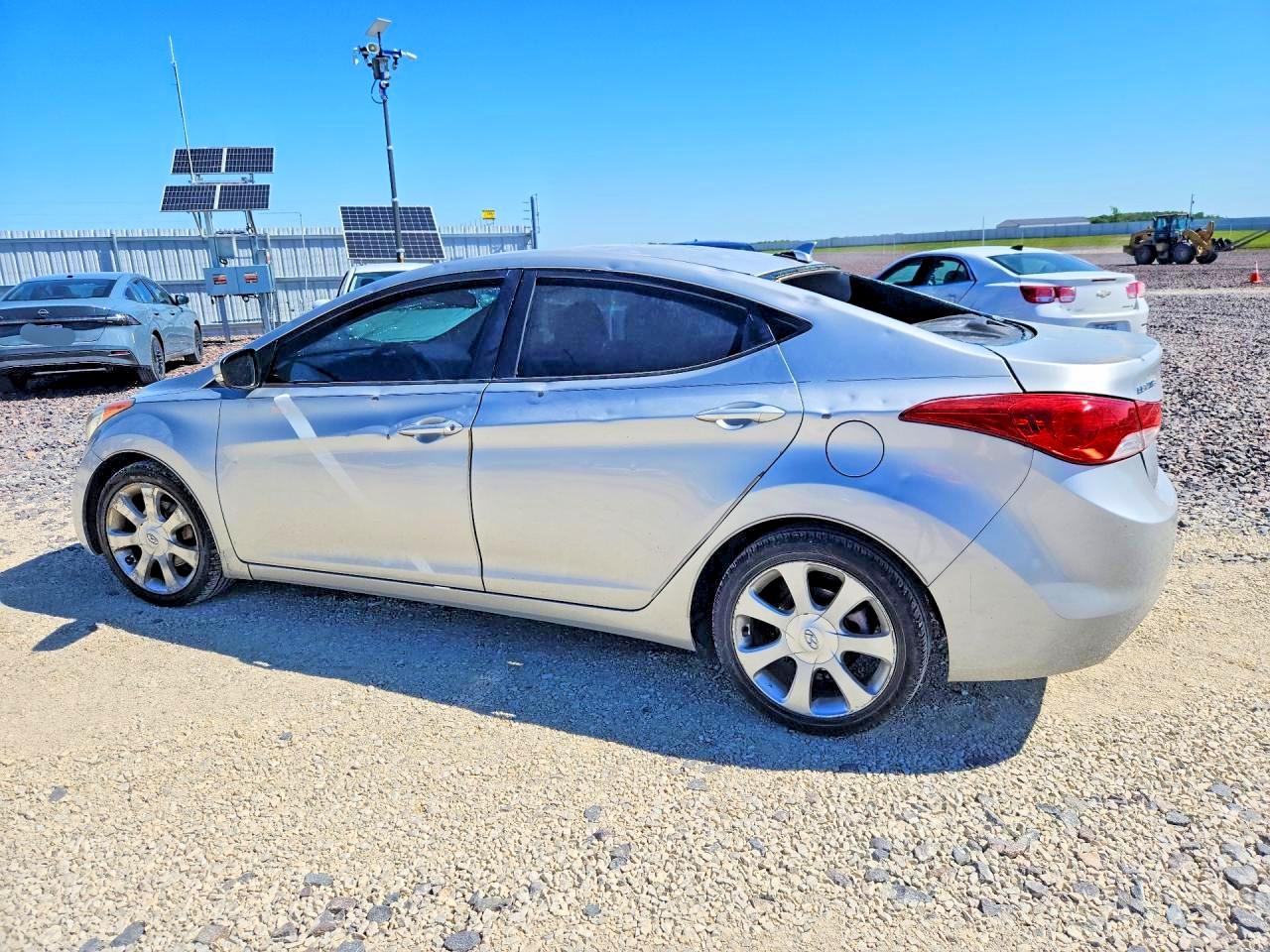 2012 HYUNDAI ELANTRA LIMITED photo 3
