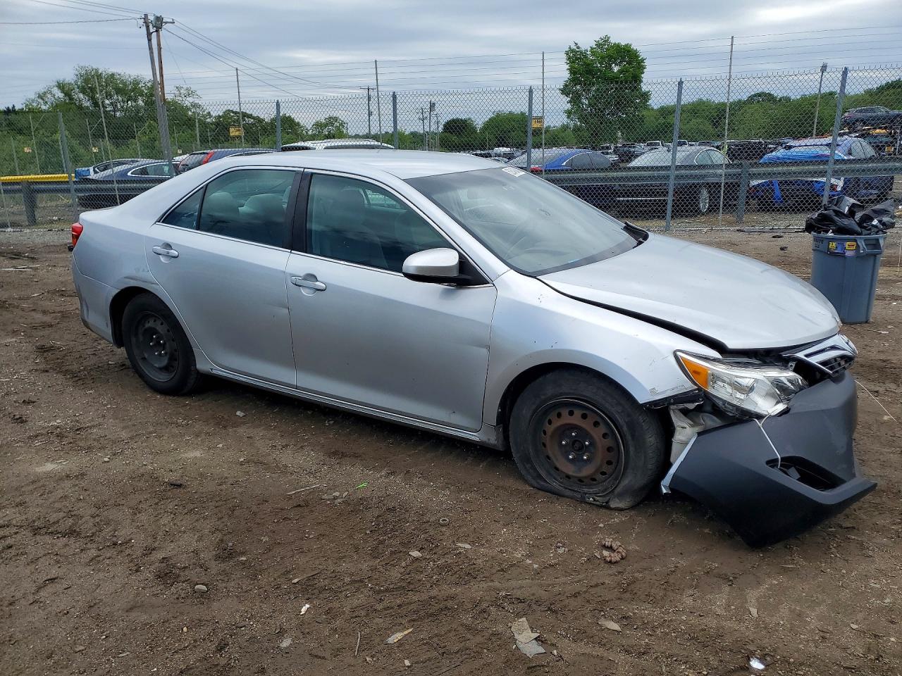 2012 TOYOTA CAMRY LE photo 10