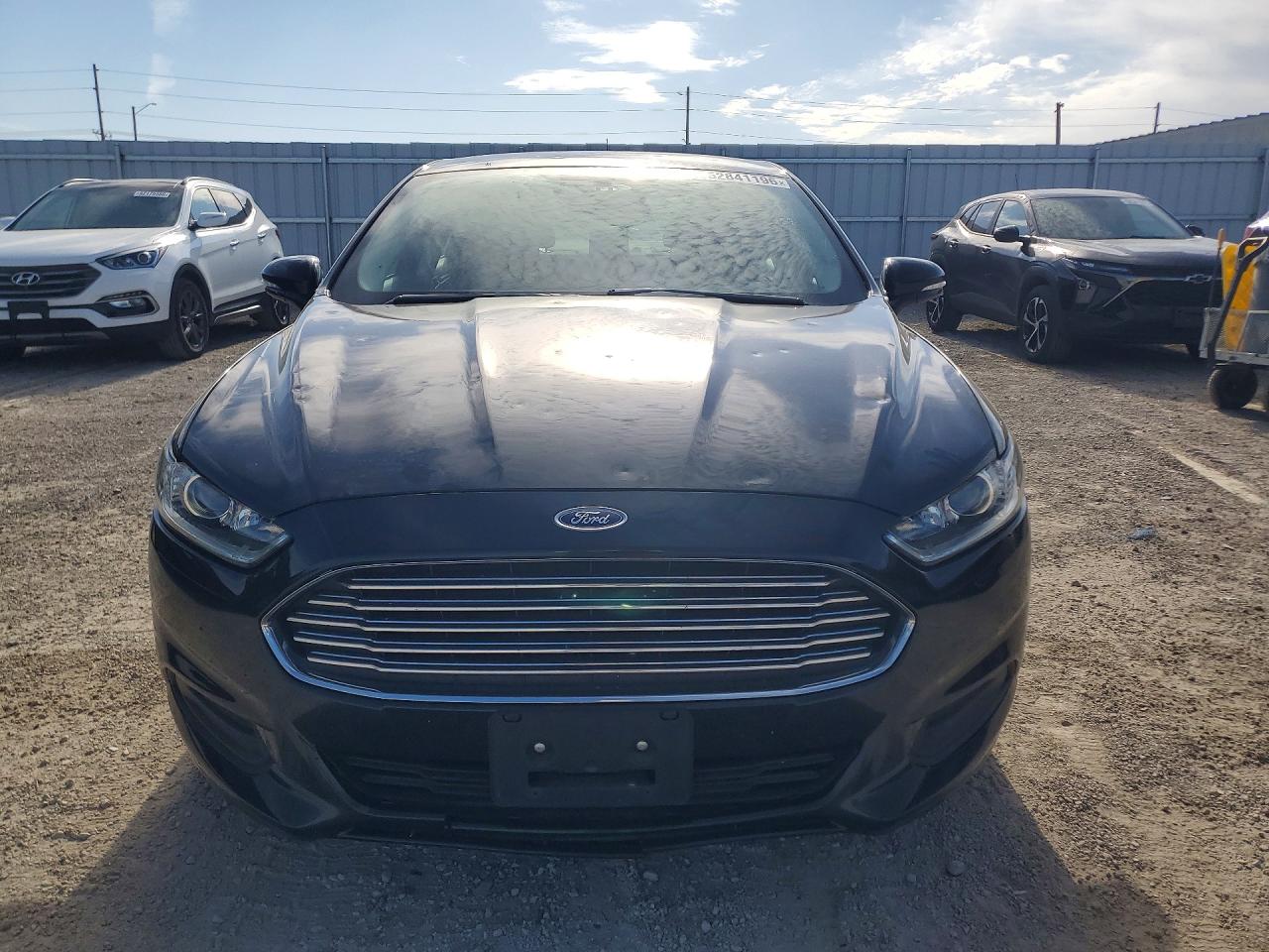 2014 FORD FUSION SE photo 5