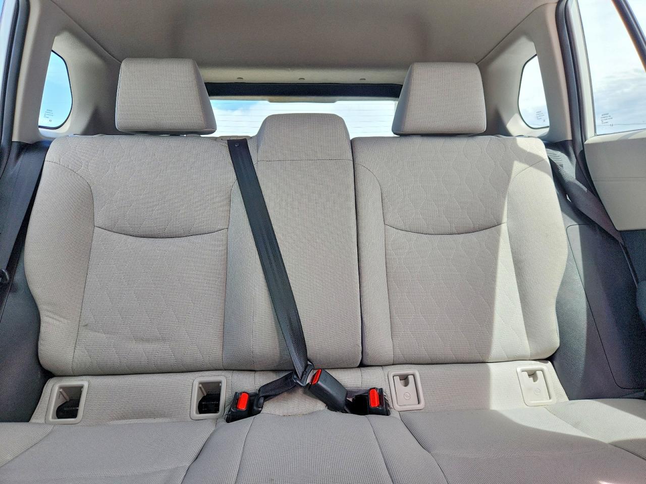 2024 TOYOTA COROLLA CROSS L photo 28