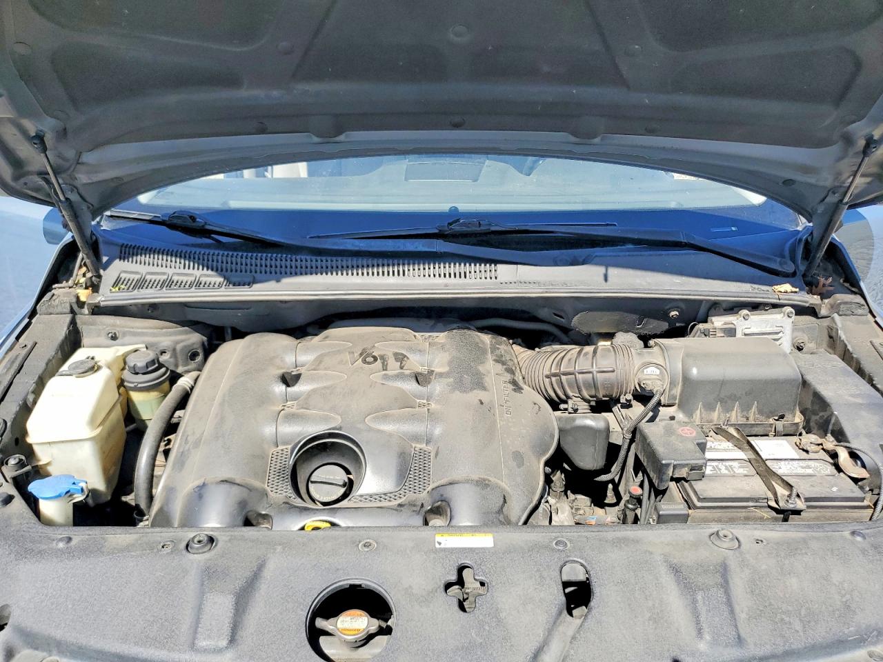 2008 HYUNDAI ENTOURAGE GLS photo 23