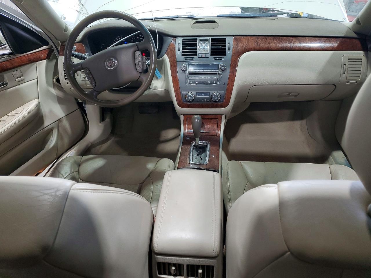 2006 CADILLAC DTS photo 8