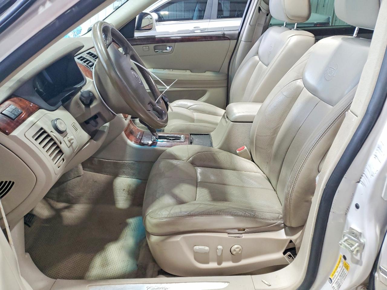 2006 CADILLAC DTS photo 7