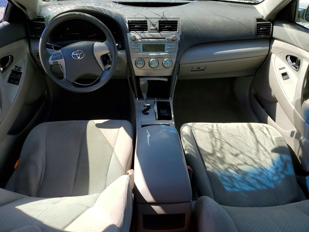 2009 TOYOTA CAMRY LE photo 15
