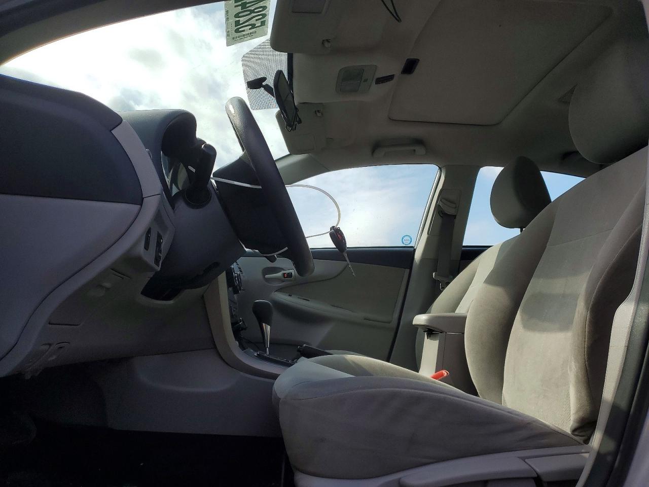 2011 TOYOTA COROLLA BASE photo 19