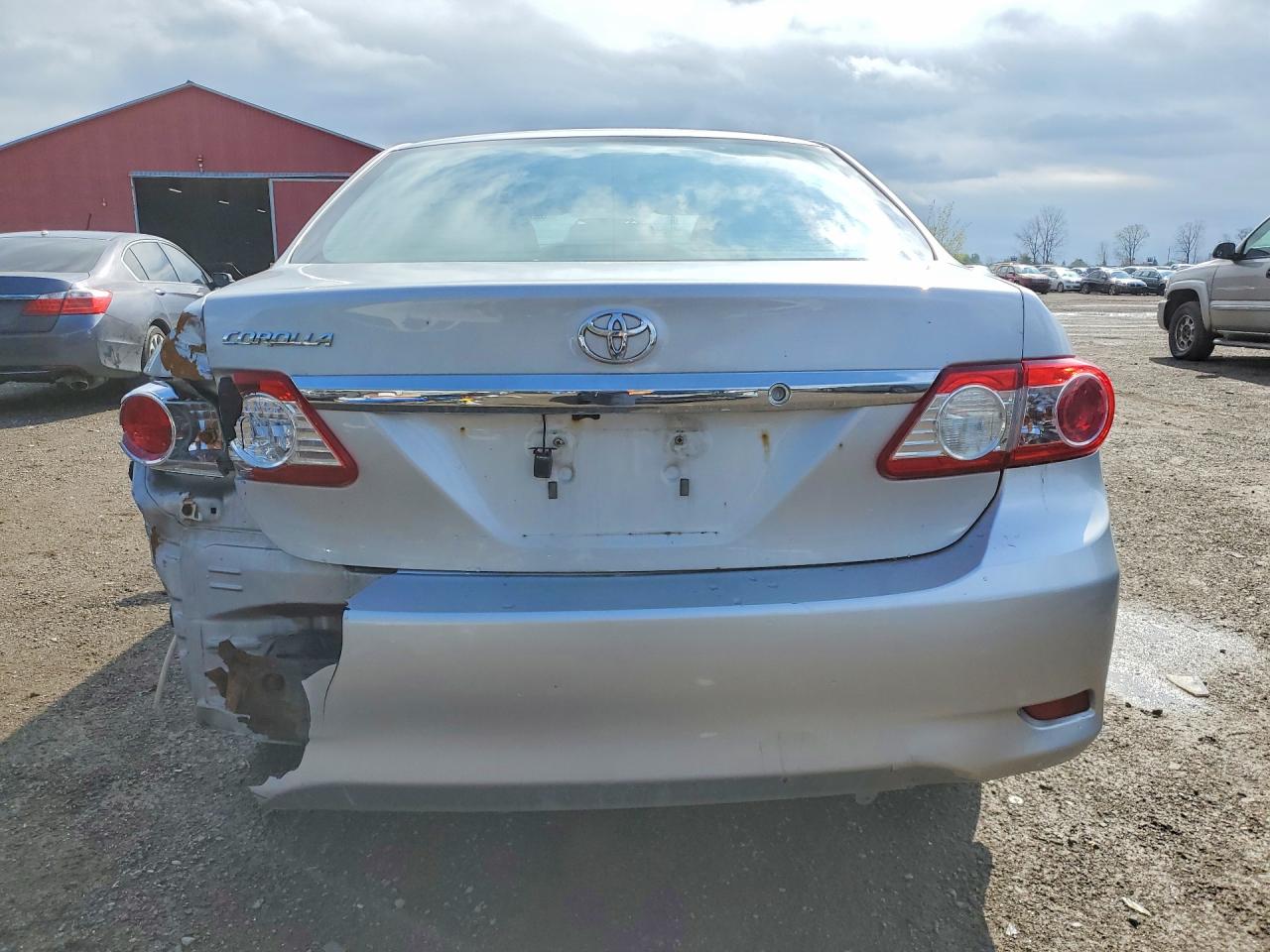 2011 TOYOTA COROLLA BASE photo 16