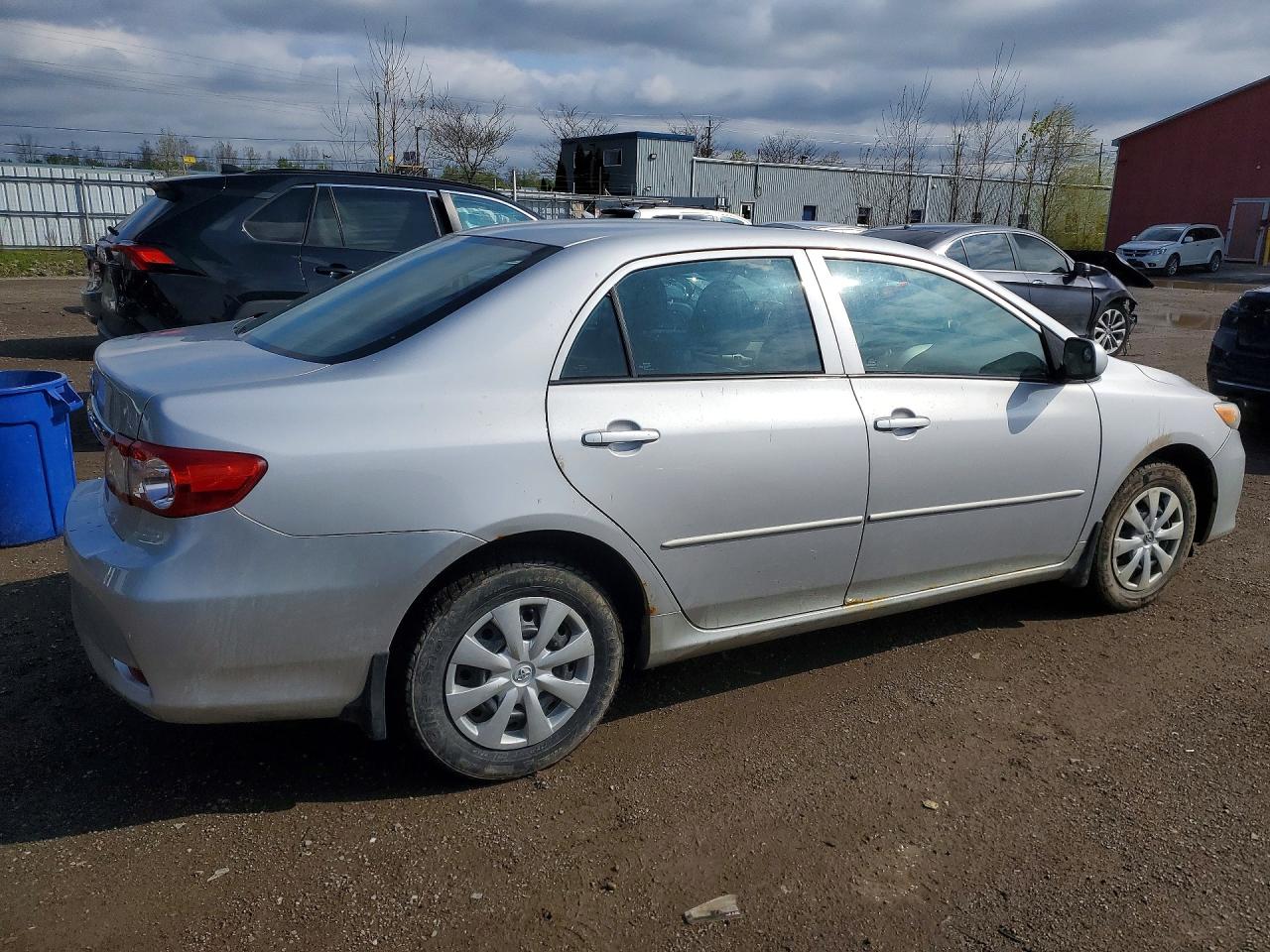 2011 TOYOTA COROLLA BASE photo 7