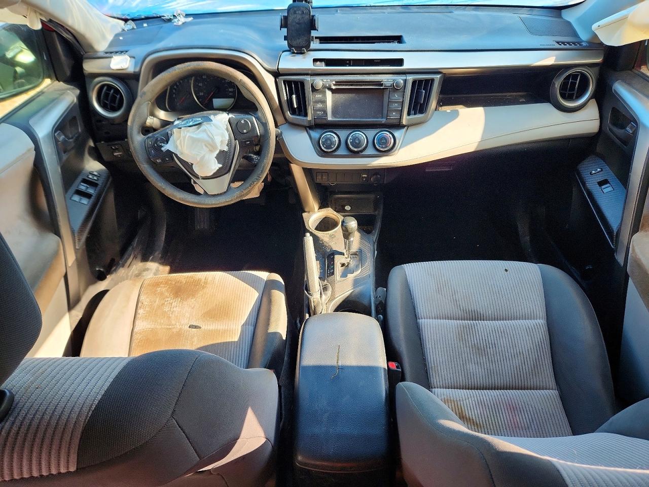 2013 TOYOTA RAV4 LE photo 8