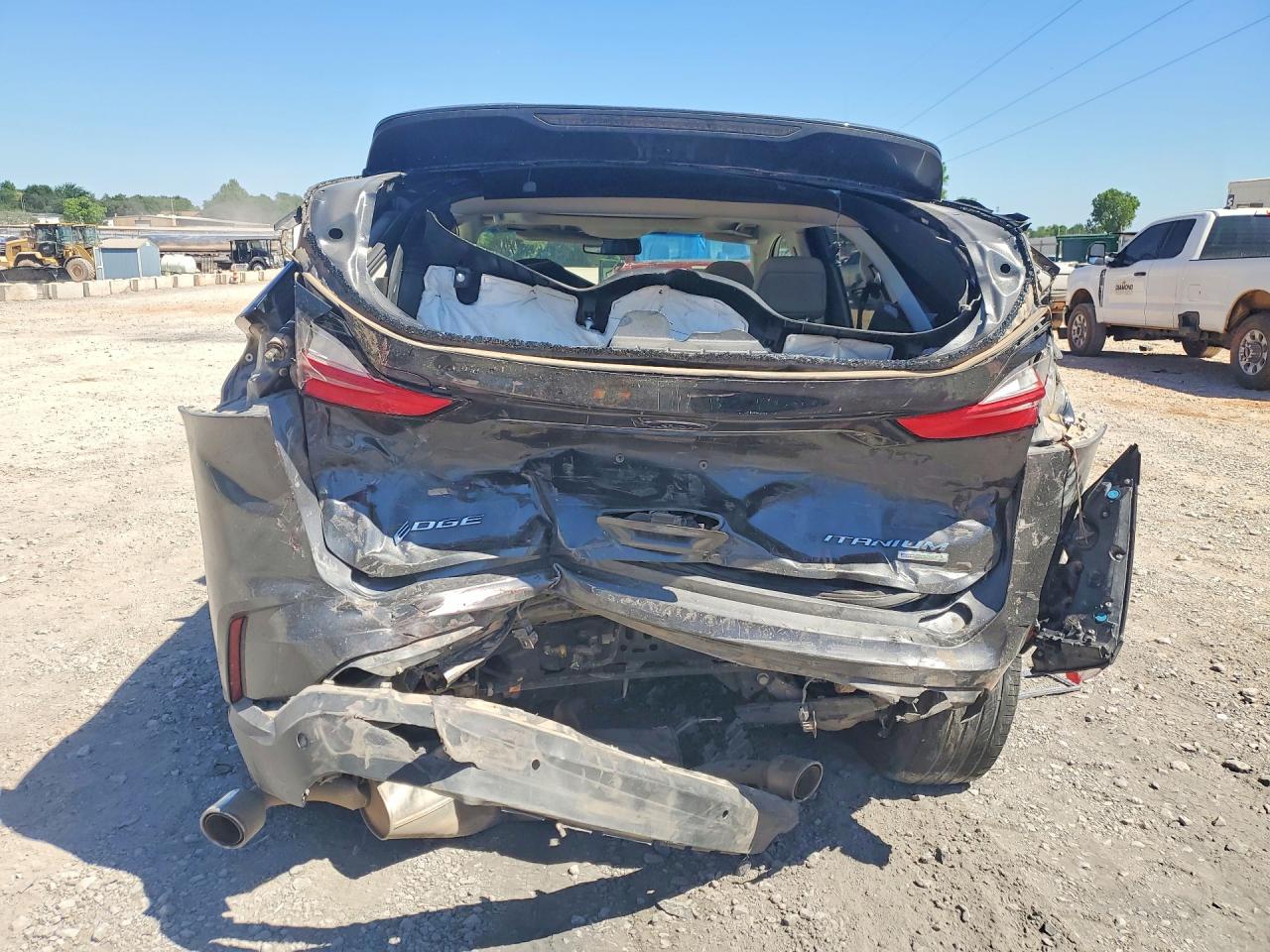 2019 FORD EDGE TITANIUM photo 16
