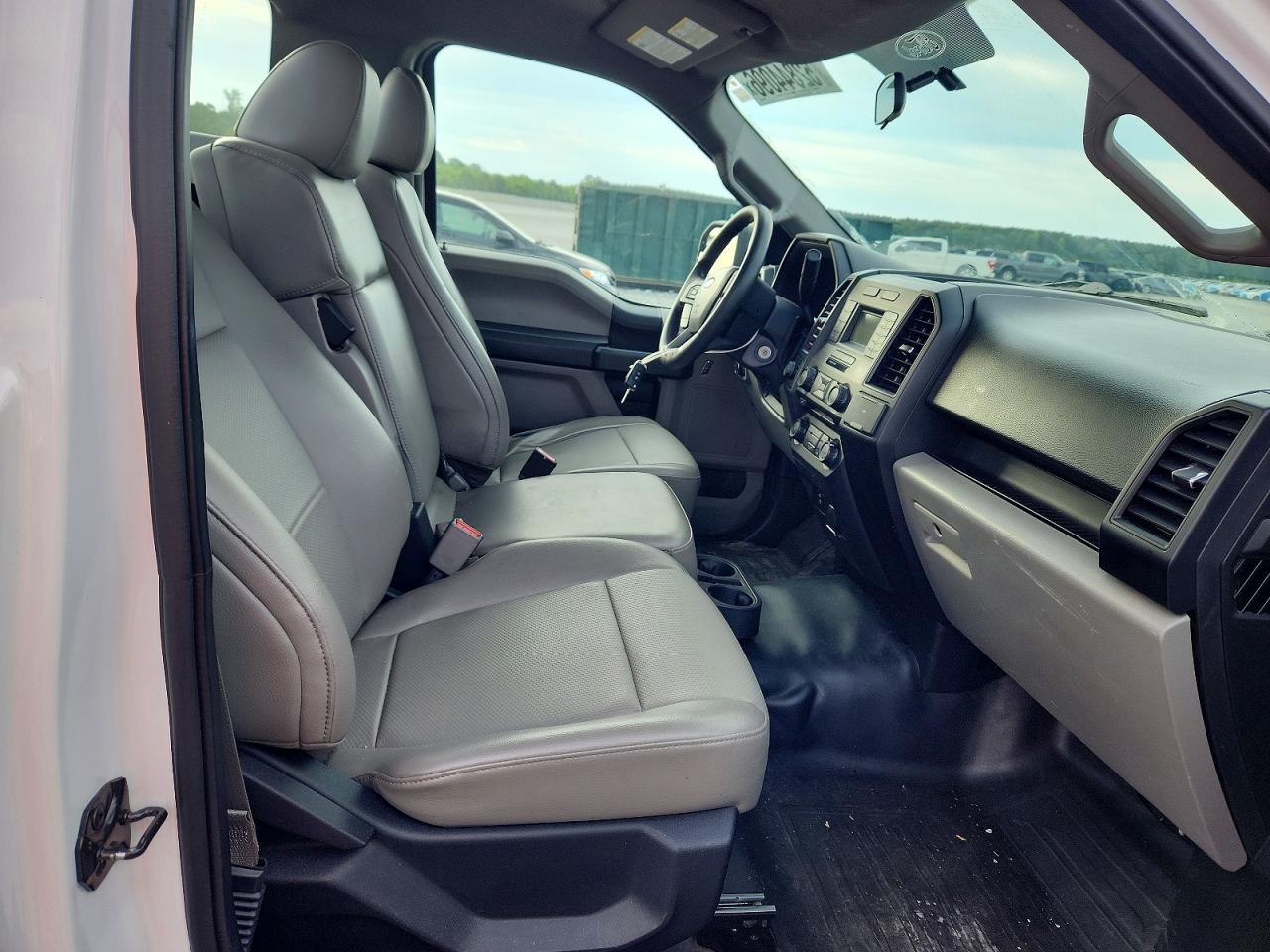 2016 FORD F150 photo 19