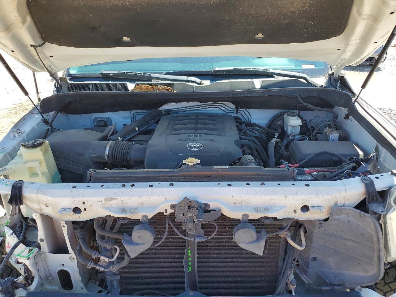 2014 TOYOTA TUNDRA photo 31