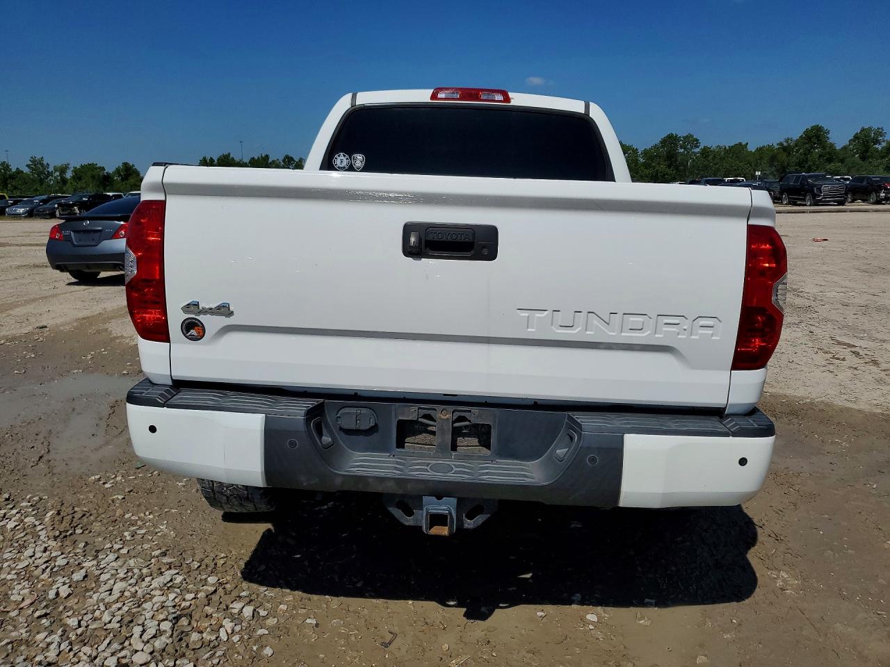 2014 TOYOTA TUNDRA photo 16