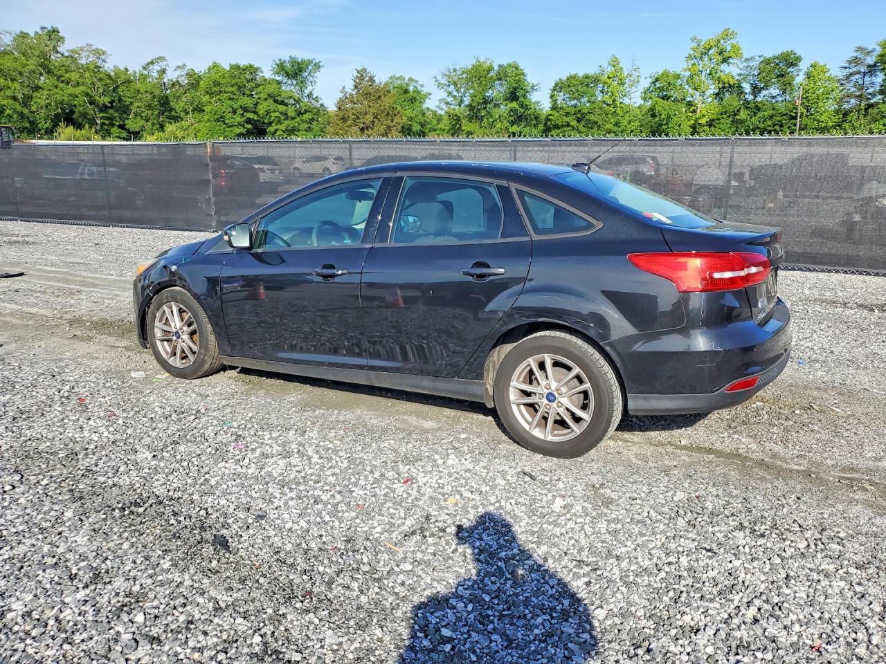 2015 FORD FOCUS SE photo 3