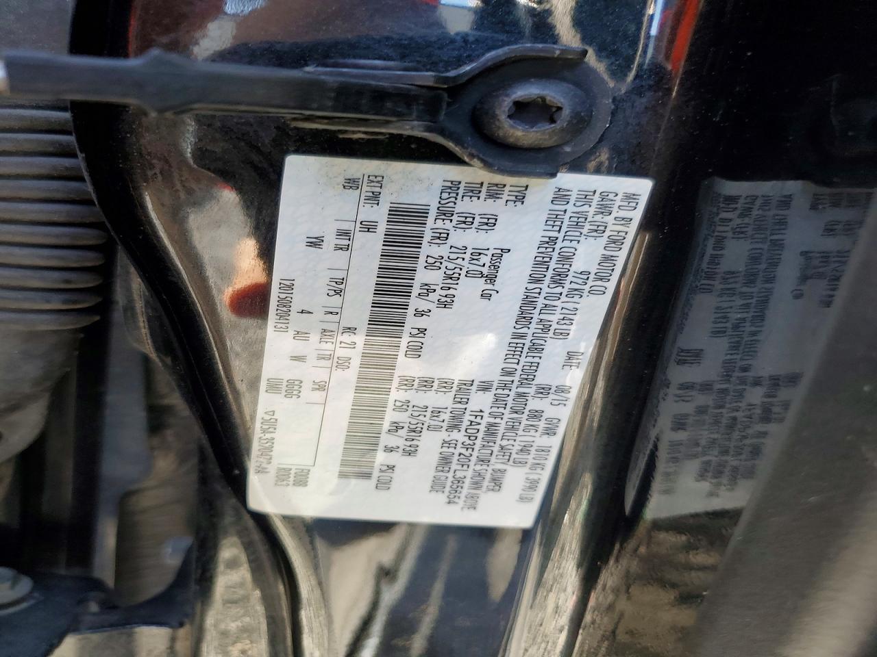 2015 FORD FOCUS SE photo 23